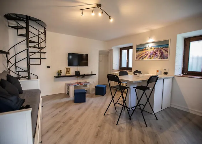 Il Borgo Sul Di Apartmán Tremezzo