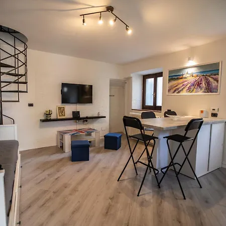 Il Borgo Sul Di Daire Tremezzo